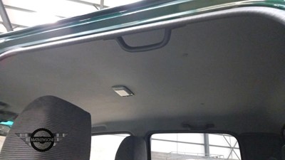 Lot 422 - 2003 TOYOTA HILUX