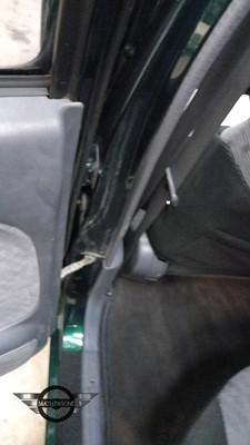 Lot 422 - 2003 TOYOTA HILUX