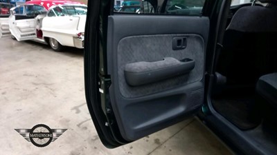 Lot 422 - 2003 TOYOTA HILUX