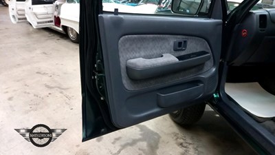 Lot 422 - 2003 TOYOTA HILUX