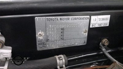 Lot 422 - 2003 TOYOTA HILUX
