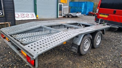 Lot 292 - TWIN AXLE TRAILER