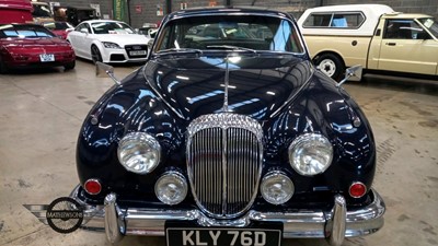 Lot 389 - 1966 DAIMLER V8 250