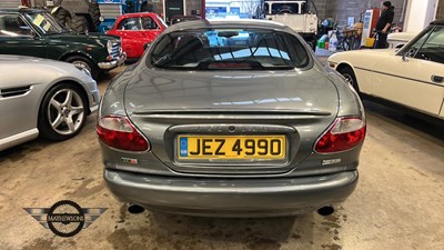 Lot 228 - 2002 JAGUAR XKR COUPE AUTO