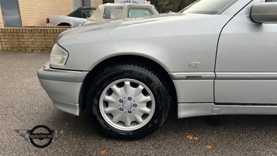 Lot 421 - 1998 MERCEDES C240 ELEGANCE AUTO