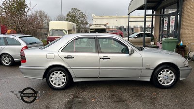 Lot 421 - 1998 MERCEDES C240 ELEGANCE AUTO