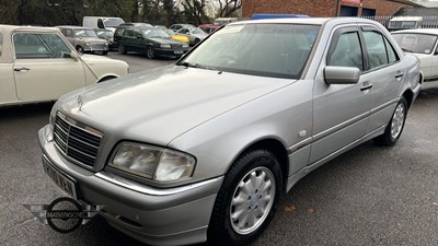 Lot 421 - 1998 MERCEDES C240 ELEGANCE AUTO