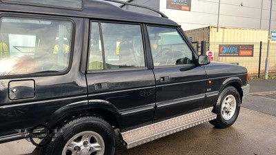 Lot 402 - 1998 LAND ROVER DISCOVERY V8I