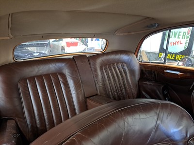 Lot 392 - 1954 BENTLEY MULLINER