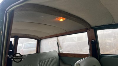 Lot 370 - 1969 MORRIS TRAVELLER