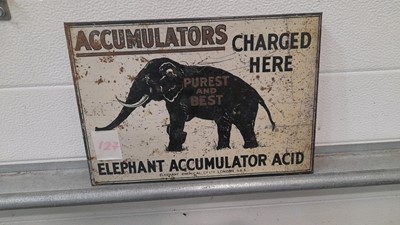 Lot 346 - ELEPHANT ACCUMULATOR ACID TIN SIGN  ( DOUBLE SIDED HANGING )  13" X 9"