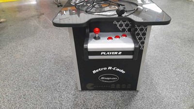 Lot 151 - SNAPON ARCADE MACHINE