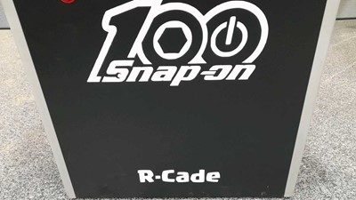 Lot 151 - SNAPON ARCADE MACHINE