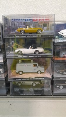 Lot 277 - 32 MODEL OO7  CARS ,OF THE  JAMES BOND MOVIES