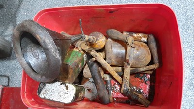 Lot 551 - ASSORTMENT OF OIL JUGS