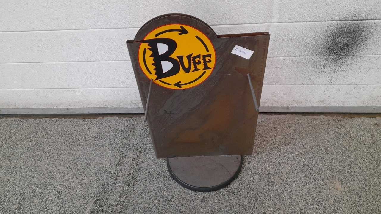 Buff Display Lot 492 - BUFF SHOP DISPLAY