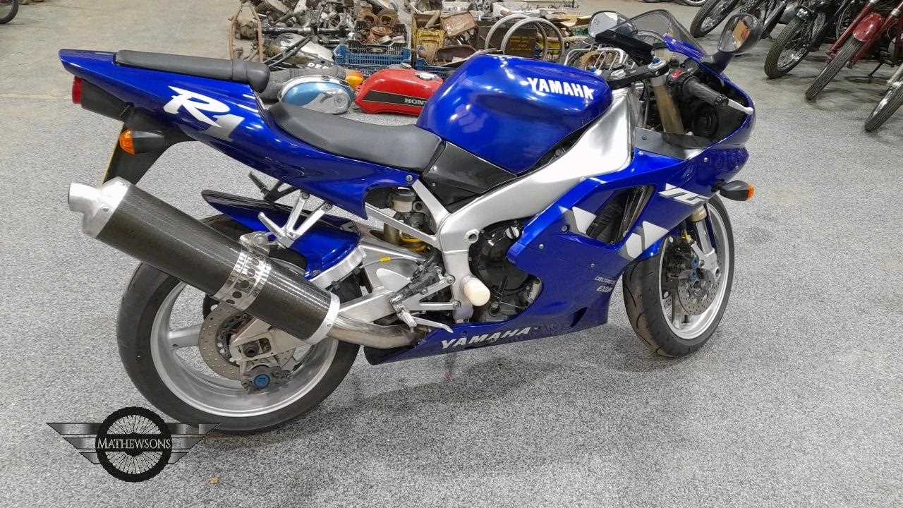 Lot 149 1999 YAMAHA YZFR1