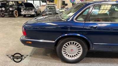 Lot 279 - 1998  JAGUAR XJ8 AUTO