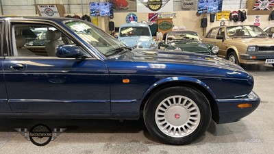 Lot 279 - 1998  JAGUAR XJ8 AUTO