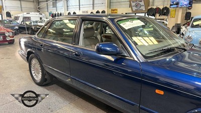 Lot 279 - 1998  JAGUAR XJ8 AUTO