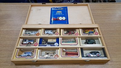 Lot 524 - WOODEN DISPLAY BOX OF 12 DIE-CAST MODELS