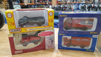 Lot 612 - 2 BOXES OF VARIOUS DIE-CAST MODELS