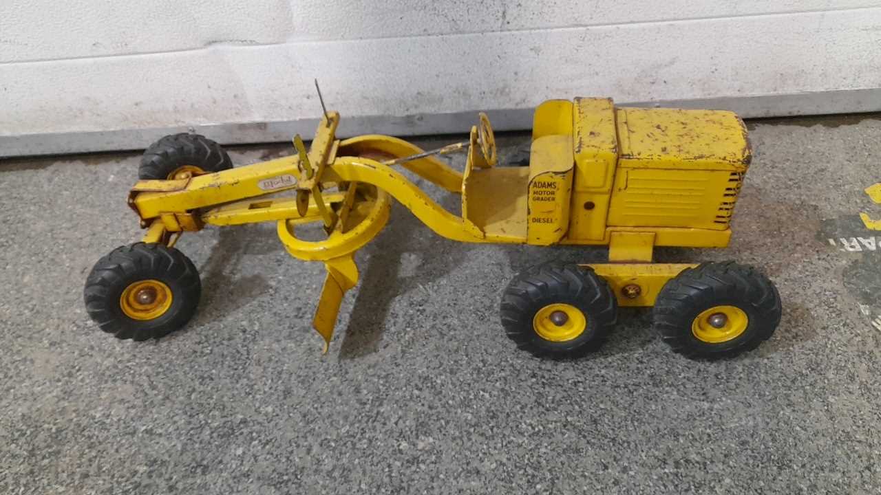 Lot 186 - METAL TOY GRADER