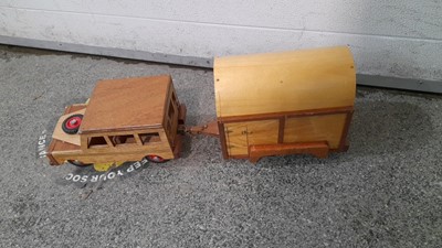 Lot 408 - WOODEN LAND ROVER & HORSE BOX