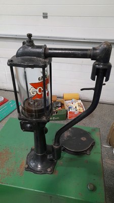 Lot 214 - GARAGE OIL DISPENSER