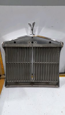 Lot 131 - ROLLS ROYCE GRILLE