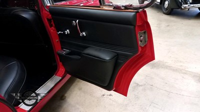 Lot 351 - 1968 DAIMLER SOVEREIGN