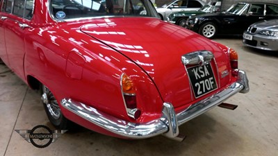 Lot 351 - 1968 DAIMLER SOVEREIGN