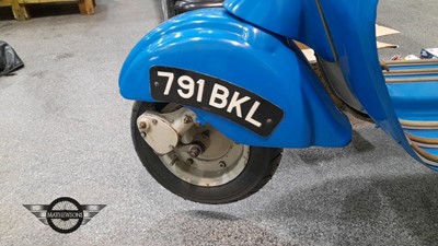 Lot 381 - 1957 LAMBRETTA LD150 GT