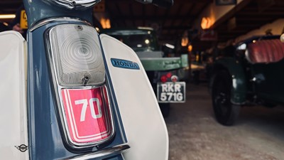 Lot 189 - 1972 HONDA C70