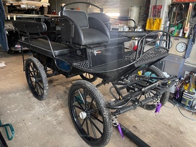 Lot 484 - 1937 MORRIS EIGHT