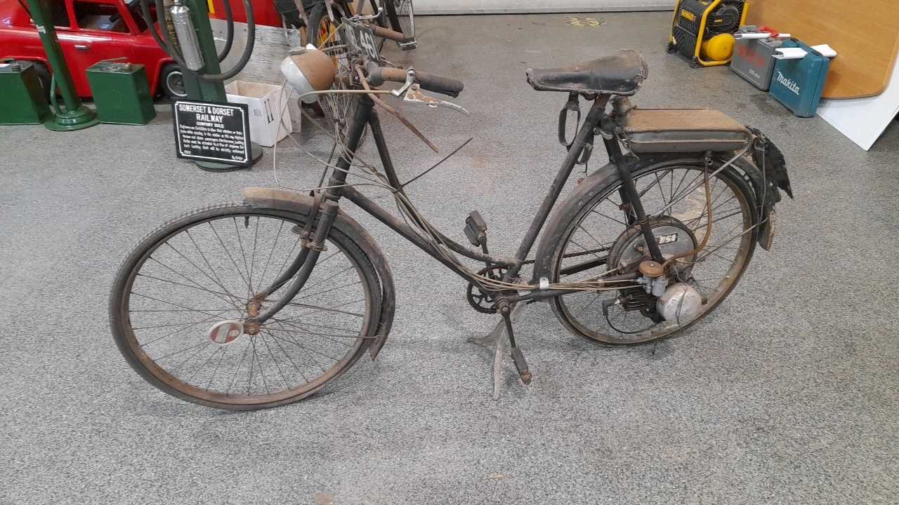 Lot 202 - HUMBER WING WHEEL BICYCLE WITH BSA ENGINE