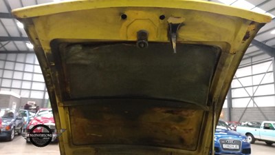 Lot 297 - 1981 MG B GT