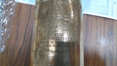 Lot 89 - PYRENE FIRE EXTINGUISHER WITH BRACKET