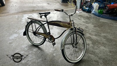 Lot 319 - COLUMBIA BUILT 1950 BEACH CRUISER