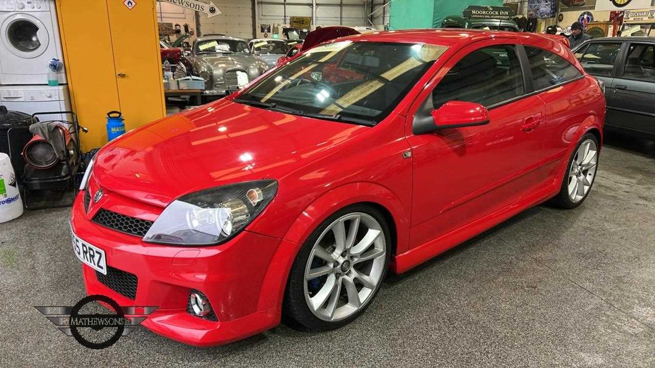 Lot 655 - 2005 VAUXHALL ASTRA VXR