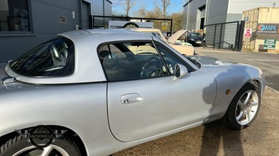 Lot 647 - 2003 MAZDA MX-5 S-VT SPORT