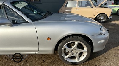 Lot 647 - 2003 MAZDA MX-5 S-VT SPORT