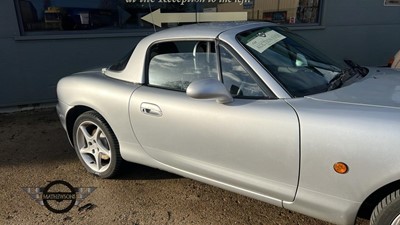 Lot 647 - 2003 MAZDA MX-5 S-VT SPORT