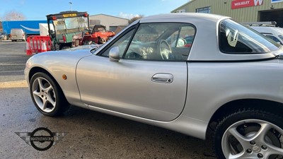 Lot 647 - 2003 MAZDA MX-5 S-VT SPORT