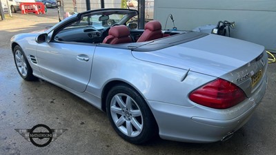 Lot 101 - 2002 MERCEDES SL 500 AUTO