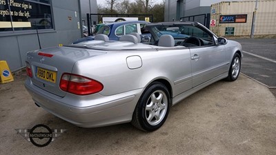 Lot 557 - 1999 MERCEDES CLK 320