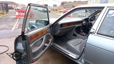 Lot 652 - 1994 JAGUAR SOVEREIGN 3.2 AUTO