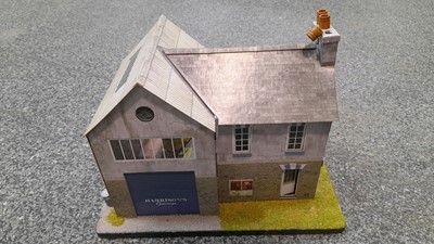 Lot 519 - MODEL OF OLD TIME GARAGE