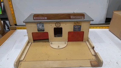 Lot 314 - SMALL WOODEN SERVICE STATION GARAGE