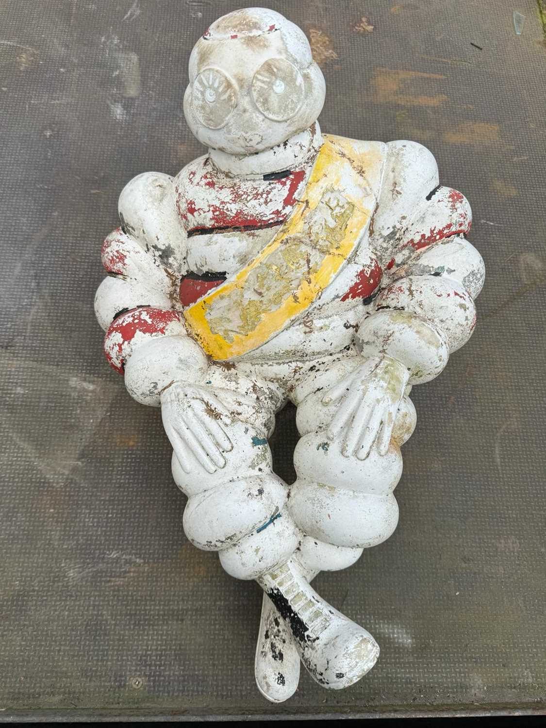 Lot 100 - MICHELIN MAN